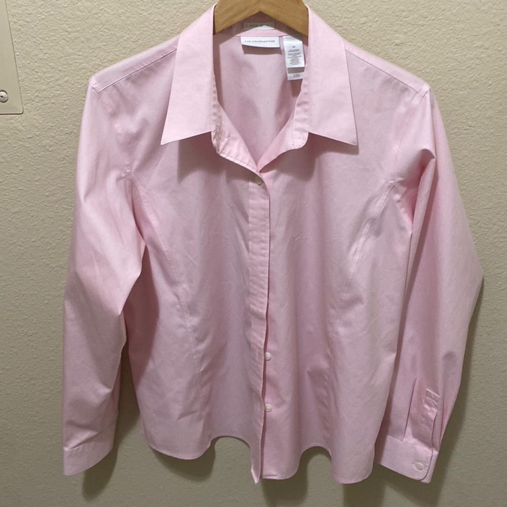 Liz Claiborne no iron ladies button up - pink